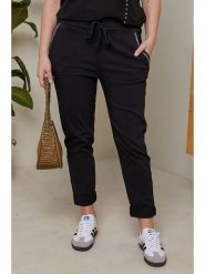 Curvy Lady Spodnie w kolorze czarnym rozmiar: 40/42. Czarne spodnie materiałowe Curvy Lady, na co dzień, bez wzorów, z materiału, z standardowym stanem. Za 167.45 zł.
