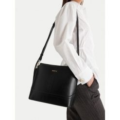 Torebka MEXX. Czarne torebki klasyczne Mexx, bez wzorów, bez dodatków. Za 179.99 zł.