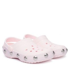Klapki Crocs. Czerwone klapki Crocs, bez wzorów, bez obcasa. Za 259.99 zł.