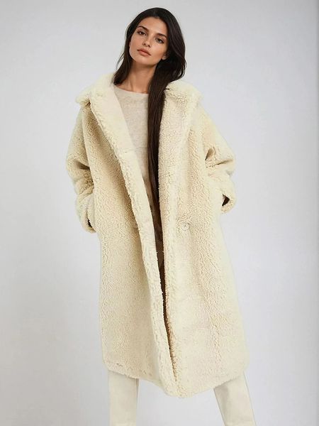 Monki Płaszcz pluszowy w kolorze kremowym rozmiar: L. Brązowe płaszcze Monki, l, bez wzorów, bez kaptura. Za 113.63 zł.