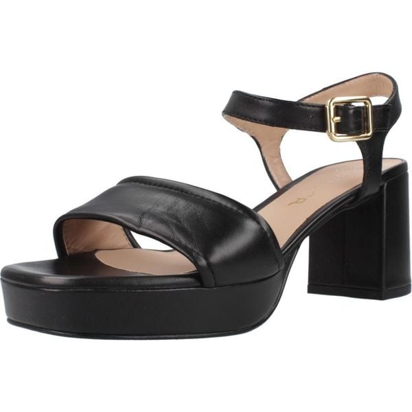 Sandały UNISA NADAR NTO Czarny. Czarne sandały Unisa, bez wzorów, ze skóry, bez obcasa, bez zapięcia. Za 560.99 zł.