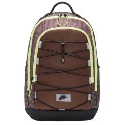 Plecak sportowo-turystyczny Nike NK Hayward 2.0 26 L. Brązowe plecaki Nike, bez wzorów. Za 169.99 zł.