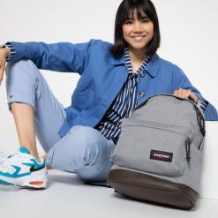 Plecak Eastpak Wyoming. Szare plecaki Eastpak, bez wzorów. W wyprzedaży za 179.00 zł.