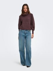 ONLY Sweter w kolorze brązowym rozmiar: S. Brązowe golfy Only, s, bez wzorów, bez ramiączek. Za 85.45 zł.
