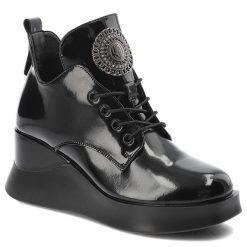 Czarne Botki Vinceza Stylowe Lakierowane Obuwie Damskie. Czarne botki VINCEZA, bez wzorów, z lakierowanej skóry, bez obcasa, na obcasie, bez zapięcia. Za 209.00 zł.