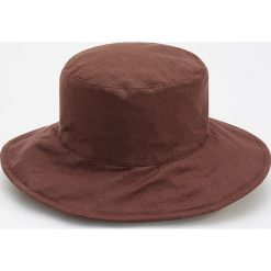 Lniany kapelusz - Pomarańczo. Kapelusze marki Reserved. Za 79.99 zł.