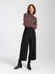 More & More Koszulka ze wzorem rozmiar: 40. Bluzki More & More, bez wzorów, bez kołnierzyka, bez ramiączek. Za 43.99 zł.