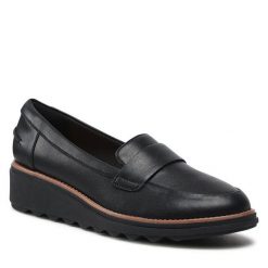Lordsy Clarks. Czarne lordsy Clarks, bez wzorów, bez obcasa, bez zapięcia. Za 309.99 zł.