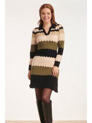 Smashed Lemon Sukienka dzianinowa w kolorze czarno-beżowo-jasnobrązowym rozmiar: 3XL. Brązowe sukienki Smashed Lemon, na co dzień, xl, bez wzorów, z dzianiny, bez kołnierzyka, bez ramiączek, midi, proste. Za 126.99 zł.