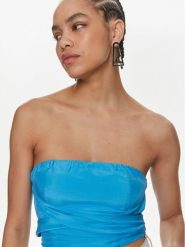 Patrizia Pepe Top 2C1541/A057-CA04 Niebieski Regular Fit. Niebieskie topy Patrizia Pepe, bez wzorów, z wiskozy, bez kołnierzyka, bez ramiączek. Za 379.99 zł.