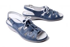 SUAVE 711040-05 blau, sandały damskie. Niebieskie sandały Suave, bez wzorów, bez obcasa, na koturnie, bez zapięcia. Za 394.90 zł.