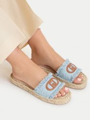 Liu Jo Klapki Paros 01 SA6099 TX523 Niebieski. Niebieskie klapki Liu Jo, bez wzorów, z materiału, bez obcasa. Za 251.99 zł.