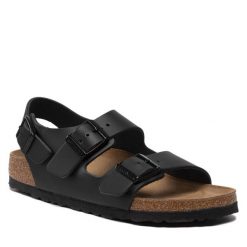 Sandały Birkenstock. Czarne sandały Birkenstock, bez wzorów, bez obcasa, na płaskiej podeszwie, bez zapięcia. Za 489.99 zł.