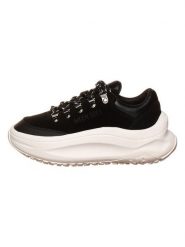 Moon Boot Skórzane sneakersy "Moon247 City" w kolorze czarnym rozmiar: 40. Czarne trampki Moon Boot, bez wzorów, bez zapięcia. Za 354.95 zł.