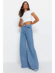 Trendyol Dżinsy - Comfort fit - w kolorze niebieskim rozmiar: 38. Niebieskie jeansy Trendyol, bez wzorów, z podwyższonym stanem. Za 118.84 zł.