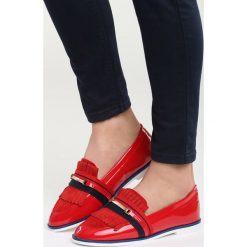 Czerwone Mokasyny Joy Story. Czerwone mokasyny Born2be, bez wzorów, z materiału, bez obcasa. Za 49.99 zł.