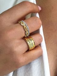 Les Favorites Pozłacany pierścionek z cyrkoniami rozmiar: 54. Szare pierścionki Les Favorites, z cyrkonią, pozłacane. Za 130.99 zł.