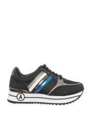 Patrizia Pepe Sneakersy w kolorze czarnym rozmiar: 38. Czarne trampki Patrizia Pepe, bez wzorów, z materiału, bez zapięcia. Za 340.95 zł.