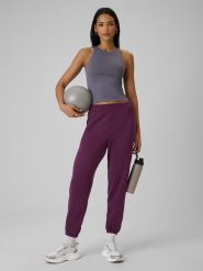 4F Spodnie dresowe joggery z modalem damskie - fioletowe L. Fioletowe spodnie dresowe 4f, na co dzień, l, bez wzorów, z dresówki. Za 159.99 zł.