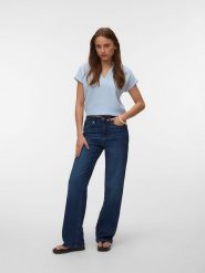 Vero Moda Bluzka w kolorze błękitnym rozmiar: S. Niebieskie bluzki Vero Moda, s, bez wzorów, z bawełny, bez kołnierzyka, bez ramiączek. Za 77.45 zł.