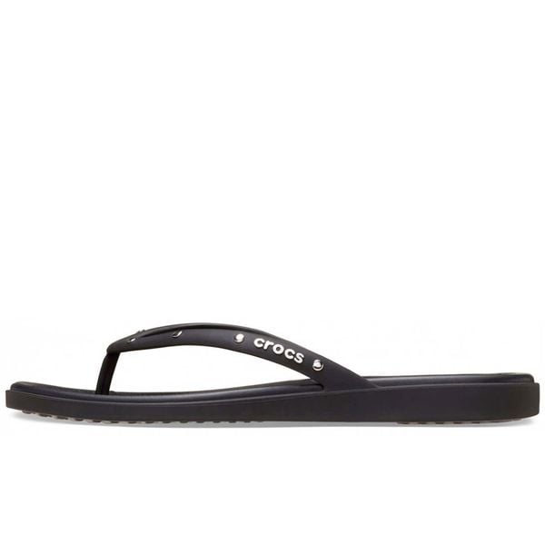 Klapki Crocs Miami Studded Flip W Damskie. Czarne klapki Crocs, bez wzorów, z materiału, bez obcasa, na koturnie. Za 280.99 zł.