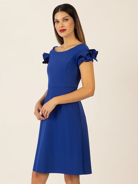 APART Sukienka w kolorze niebieskim rozmiar: 34. Niebieskie sukienki Apart, bez wzorów, bez kołnierzyka, bez ramiączek, mini. Za 157.35 zł.