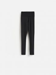 Gładkie legginsy - czarny. Czarne legginsy Reserved, l, bez wzorów, z dzianiny. Za 89.99 zł.