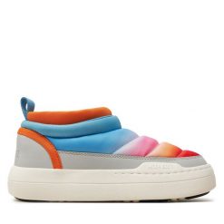 Botki Moon Boot. Botki Moon Boot, bez wzorów, bez obcasa, na płaskiej podeszwie, bez zapięcia. Za 819.99 zł.