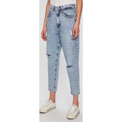 Tommy Jeans - Jeansy. Niebieskie jeansy Tommy Jeans, bez wzorów, z podwyższonym stanem. W wyprzedaży za 359.90 zł.