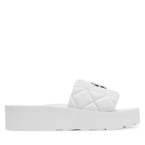 Klapki LOVE MOSCHINO. Białe klapki Love Moschino, bez wzorów, bez obcasa. Za 629.99 zł.