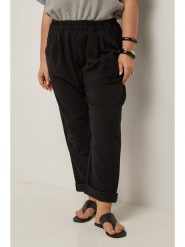 Curvy Lady Spodnie w kolorze czarnym rozmiar: 44/46. Czarne spodnie materiałowe Curvy Lady, na co dzień, z aplikacjami, z materiału, z standardowym stanem. Za 161.45 zł.