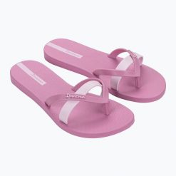 Japonki damskie Ipanema Kirei. Czerwone klapki Ipanema, bez wzorów, bez obcasa. Za 79.99 zł.