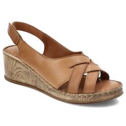 Brązowe Sandały Bombonella Wygodne Obuwie Damskie. Brązowe sandały Bombonella, bez wzorów, eleganckie, bez obcasa, na koturnie, bez zapięcia. Za 269.00 zł.