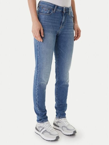 Tommy Jeans Jeansy Lucy DW0DW22434 Niebieski Slim Fit. Niebieskie jeansy Tommy Jeans, bez wzorów. Za 369.99 zł.