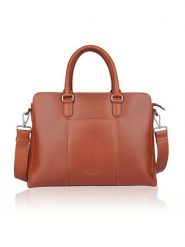 Bellicci Skórzana torebka "Kady" w kolorze jasnobrązowym - 42 x 30 x 11 cm rozmiar: onesize. Brązowe torby na ramię Bellicci, bez wzorów, z materiału, przez ramię, bez dodatków. Za 347.99 zł.