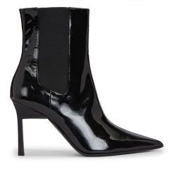 Botki Calvin Klein. Czarne botki Calvin Klein, bez wzorów, bez obcasa, na szpilce, bez zapięcia. Za 579.99 zł.