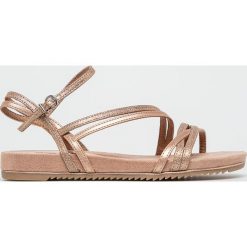 Tamaris - Sandały. Szare sandały Tamaris, bez wzorów, z materiału, bez obcasa, na obcasie, bez zapięcia. W wyprzedaży za 149.90 zł.