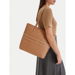 Torebka Beverly Hills Polo Club. Brązowe shopper Beverly Hills Polo Club, bez wzorów, bez dodatków. Za 299.99 zł.