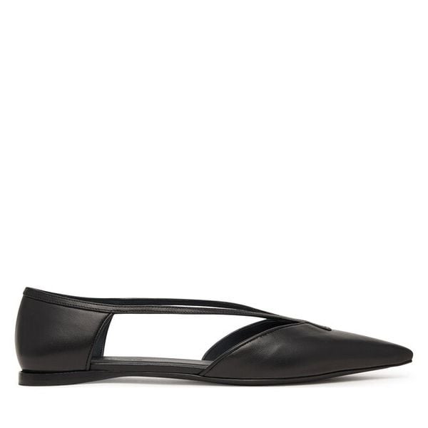 Baleriny Max Mara. Czarne baleriny Max Mara, bez wzorów, bez obcasa. Za 1,630.99 zł.