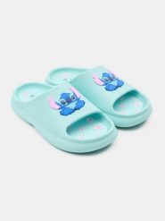 Klapki z gumową aplikacją Stitch - zielony. Zielone klapki Sinsay, z aplikacjami, z gumy, bez obcasa. Za 39.99 zł.