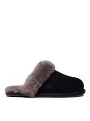 Ugg Kapcie W Scuffette II 1106872 Czarny. Czarne obuwie domowe UGG, bez wzorów, ze skóry, bez zapięcia. Za 365.00 zł.