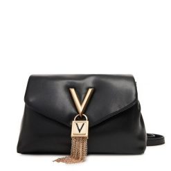 Torebka Valentino. Czarne listonoszki Valentino, bez wzorów, bez dodatków. Za 619.99 zł.