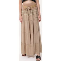 Khaki Spódnica Moldable. Brązowe spódnice Born2be, na co dzień, m, bez wzorów, maxi, rozkloszowane. Za 29.99 zł.