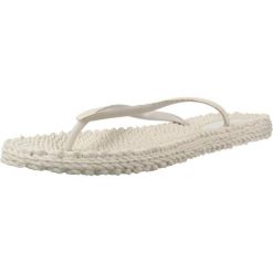 Sandały ILSE JACOBSEN CHEERFUL01 Biały. Białe sandały Ilse Jacobsen, bez wzorów, z gumy, bez obcasa, bez zapięcia. Za 152.99 zł.