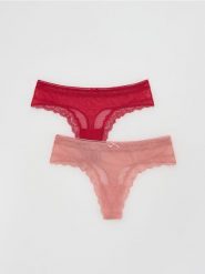 Majtki typu stringi 2 pack - fuksja. Czerwone stringi Reserved, bez wzorów. Za 49.99 zł.