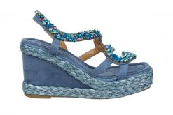 Sandały Laura Vita Marieo 13 Bleu 202076, Niebieski, Skóra ekologiczna - 40. Niebieskie sandały Laura Vita, bez wzorów, z gumy, eleganckie, bez obcasa, na koturnie, bez zapięcia. W wyprzedaży za 224.10 zł.