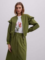 BGN Kurtka w kolorze zielonym rozmiar: 40. Zielone kurtki BGN, bez wzorów, bez kaptura. Za 65.99 zł.