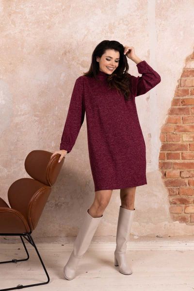 Prosta Sukienka ze Stójką - Bordowa. Czerwone sukienki Nommo, na co dzień, xxl, bez wzorów, z dzianiny, bez kołnierzyka, bez ramiączek. Za 53.67 zł.