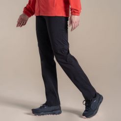 Spodnie damskie konwertowalne Craghoppers Kiwi Pro III. Czarne spodnie sportowe Craghoppers, bez wzorów, trekkingowe. Za 388.60 zł.