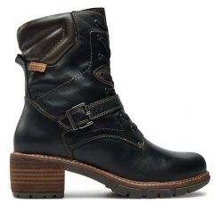 Botki Pikolinos. Czarne botki Pikolinos, bez wzorów, bez obcasa, na płaskiej podeszwie, bez zapięcia. Za 749.99 zł.